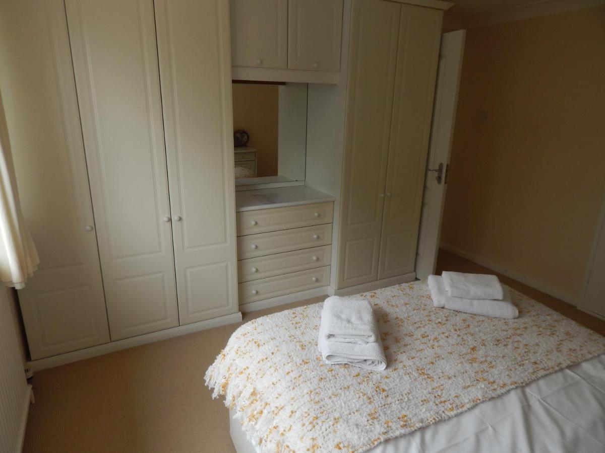 Spacious 3 Bdr House With Parking-Families-Corporate Groups By Orbitat Accommodations Cambridge  Exterior photo